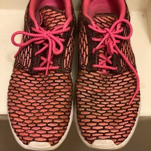 Nike Roshe run Flyknit limited edition